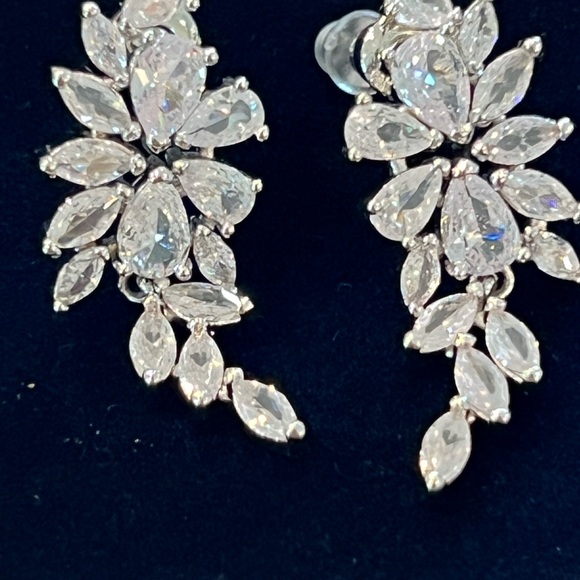 Dazzling Crystal Pierced Earrings - Picture 3 of 5